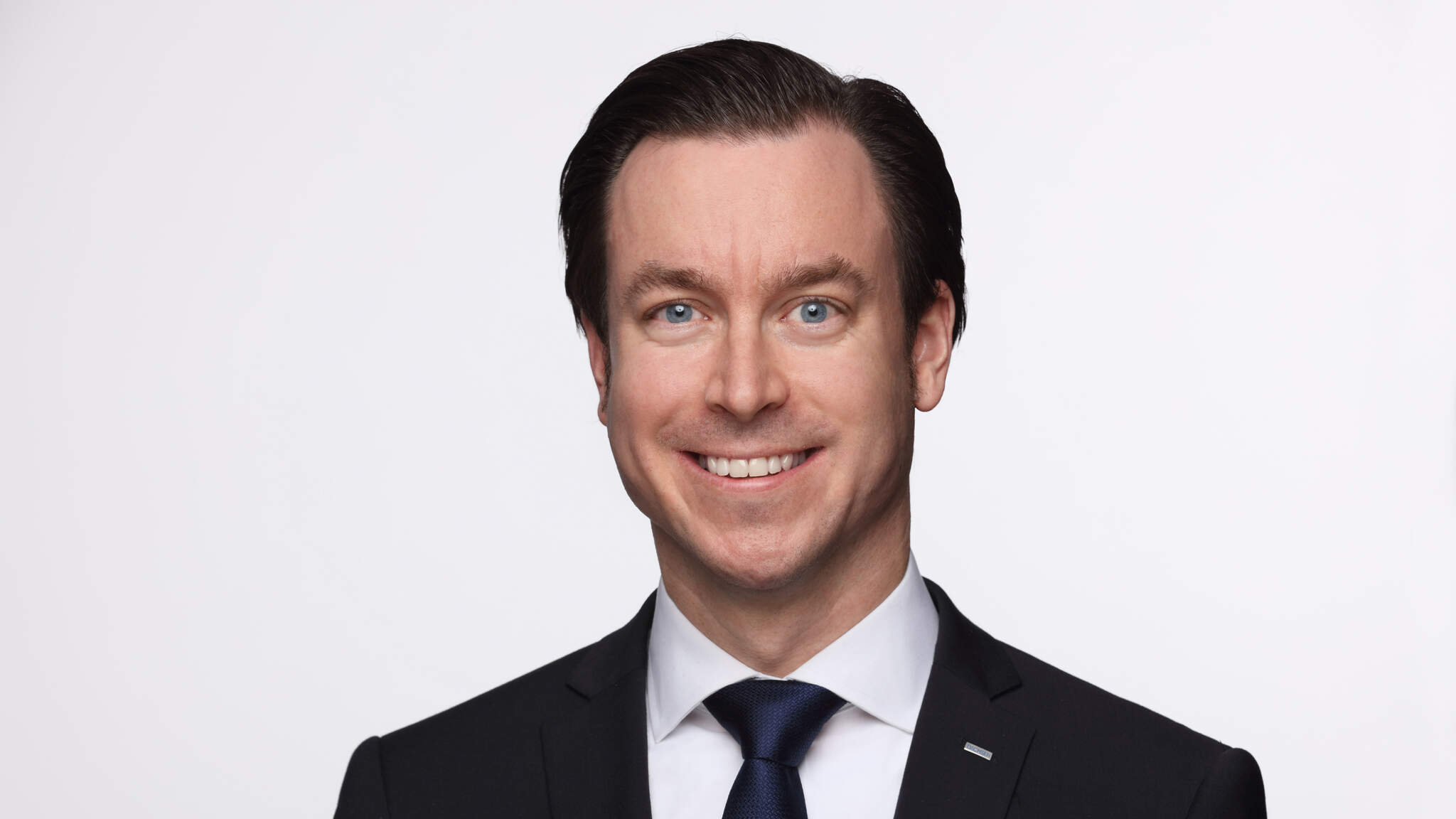 The position of Managing Director ASL EMEA has been assumed by Dr. Tobias Burger.

.