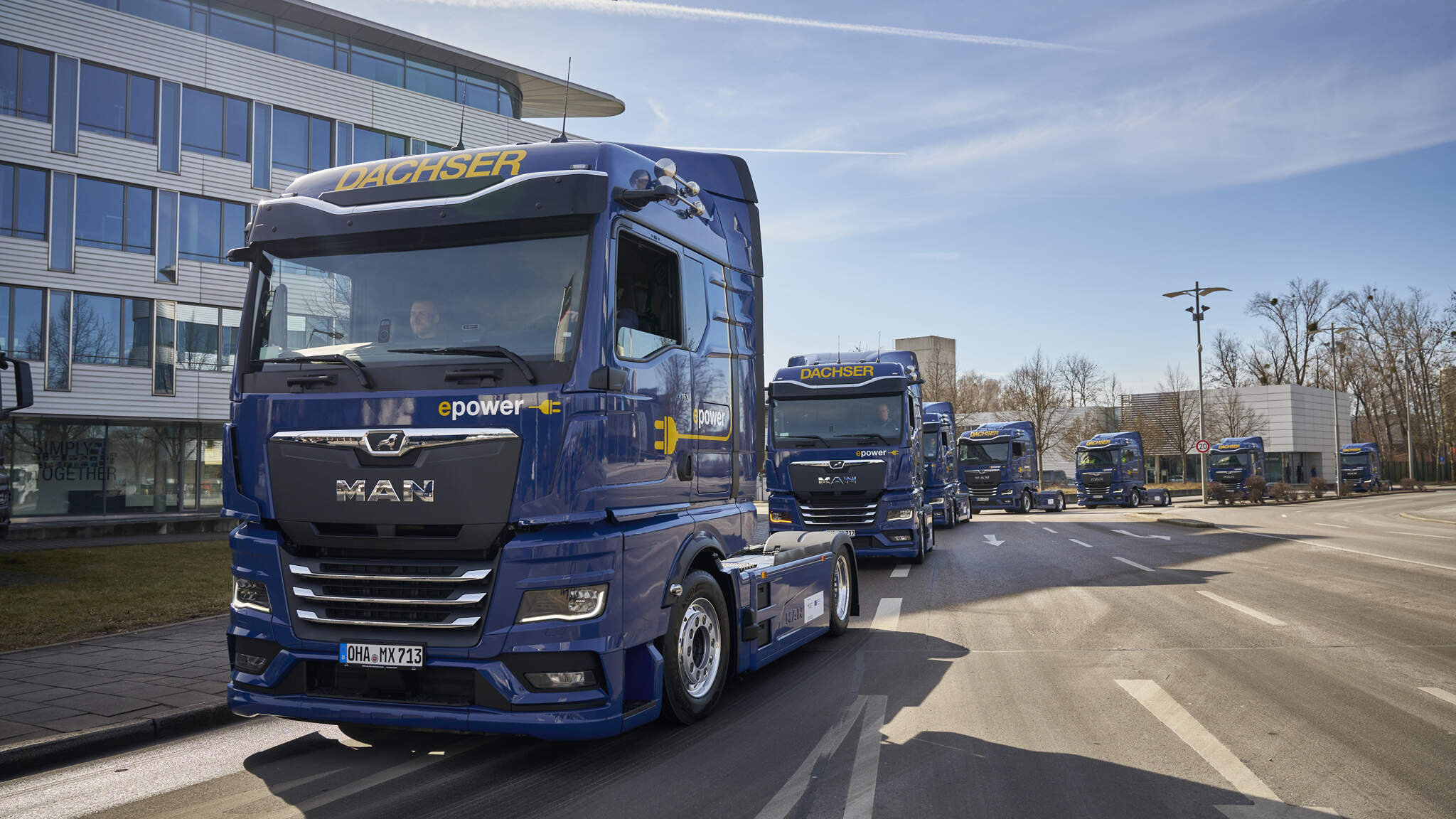 DACHSER puts 12 MAN eTGX ultra-low-liner trucks into operation. Image source: MAN