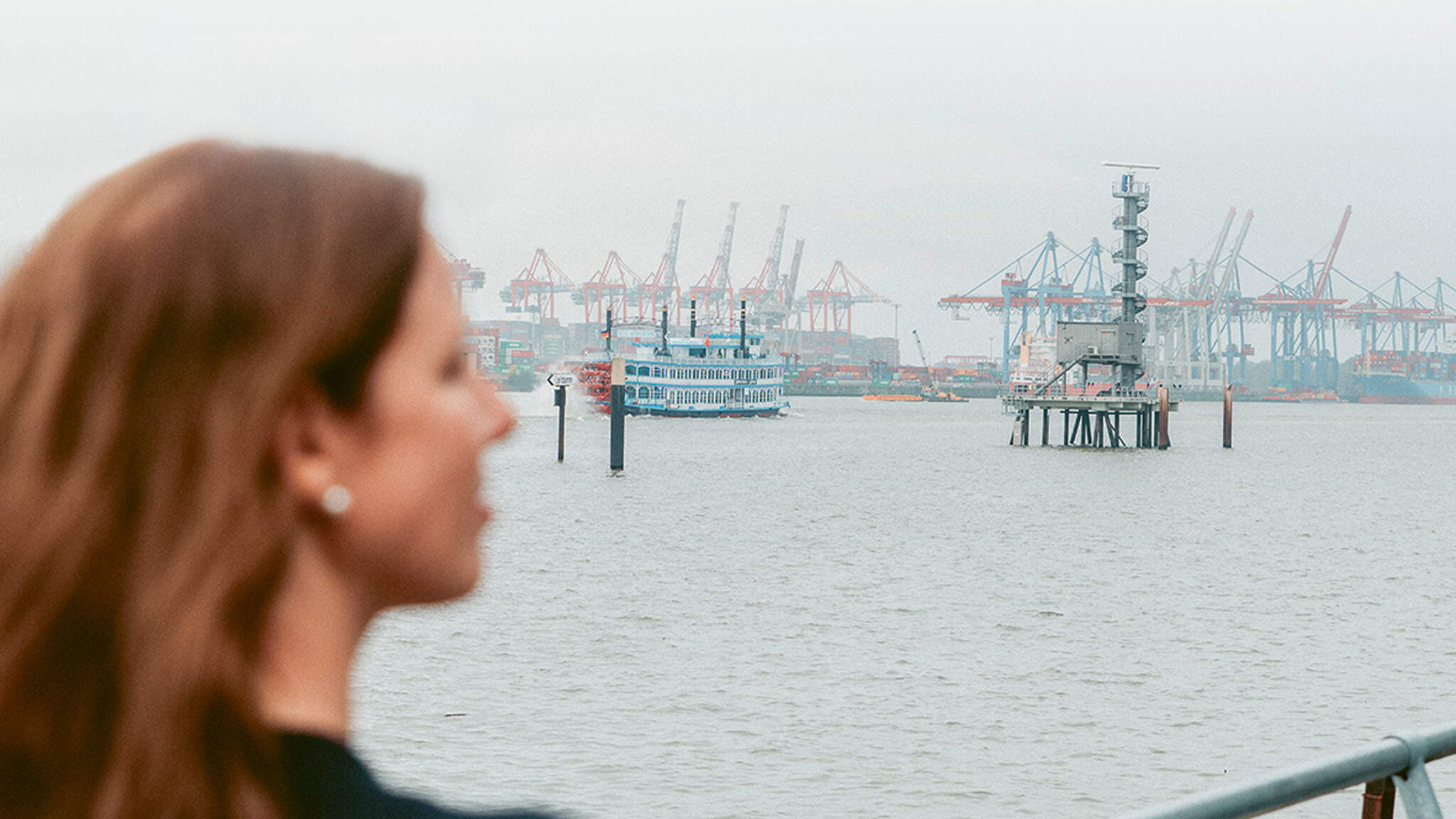 Christina Schloh is at home in the sea freight business. (Picture: Jonas G&ouml;dde)
